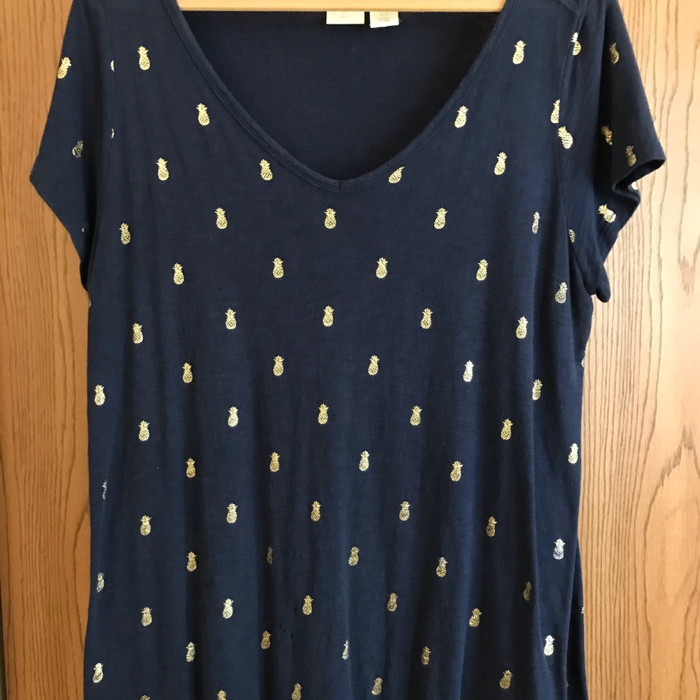 Pineapple tee